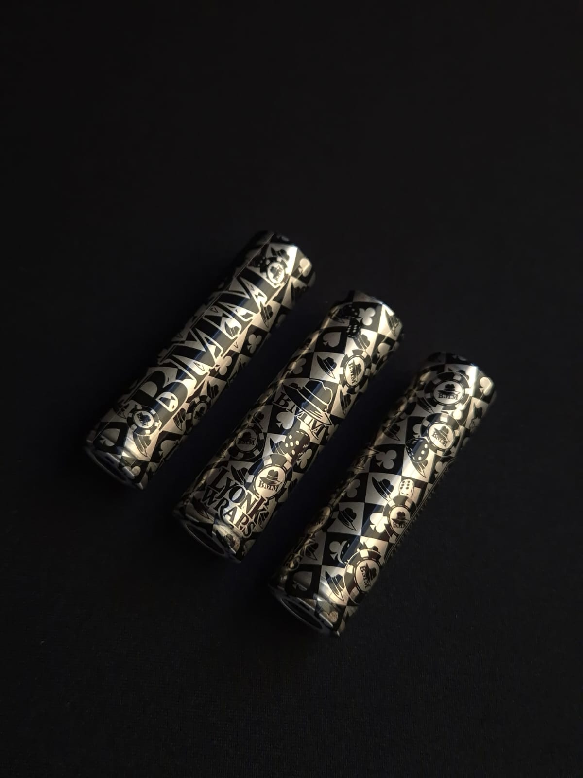 Pack Black Jack 18650 / 8 wraps in the package