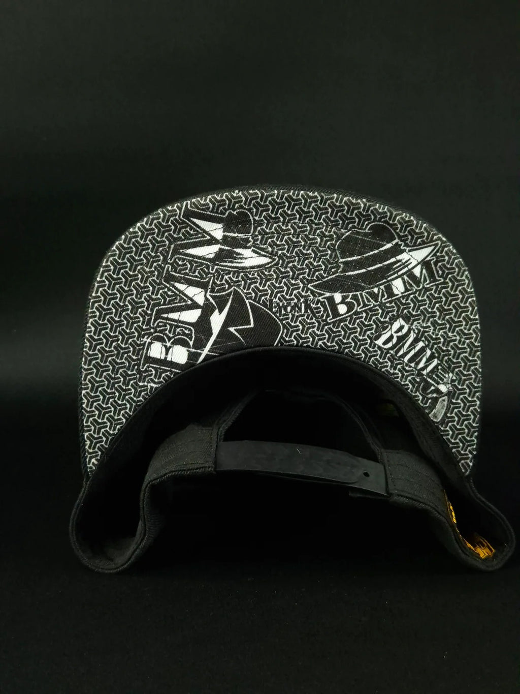 Snapback — Blank Edition | Black Details