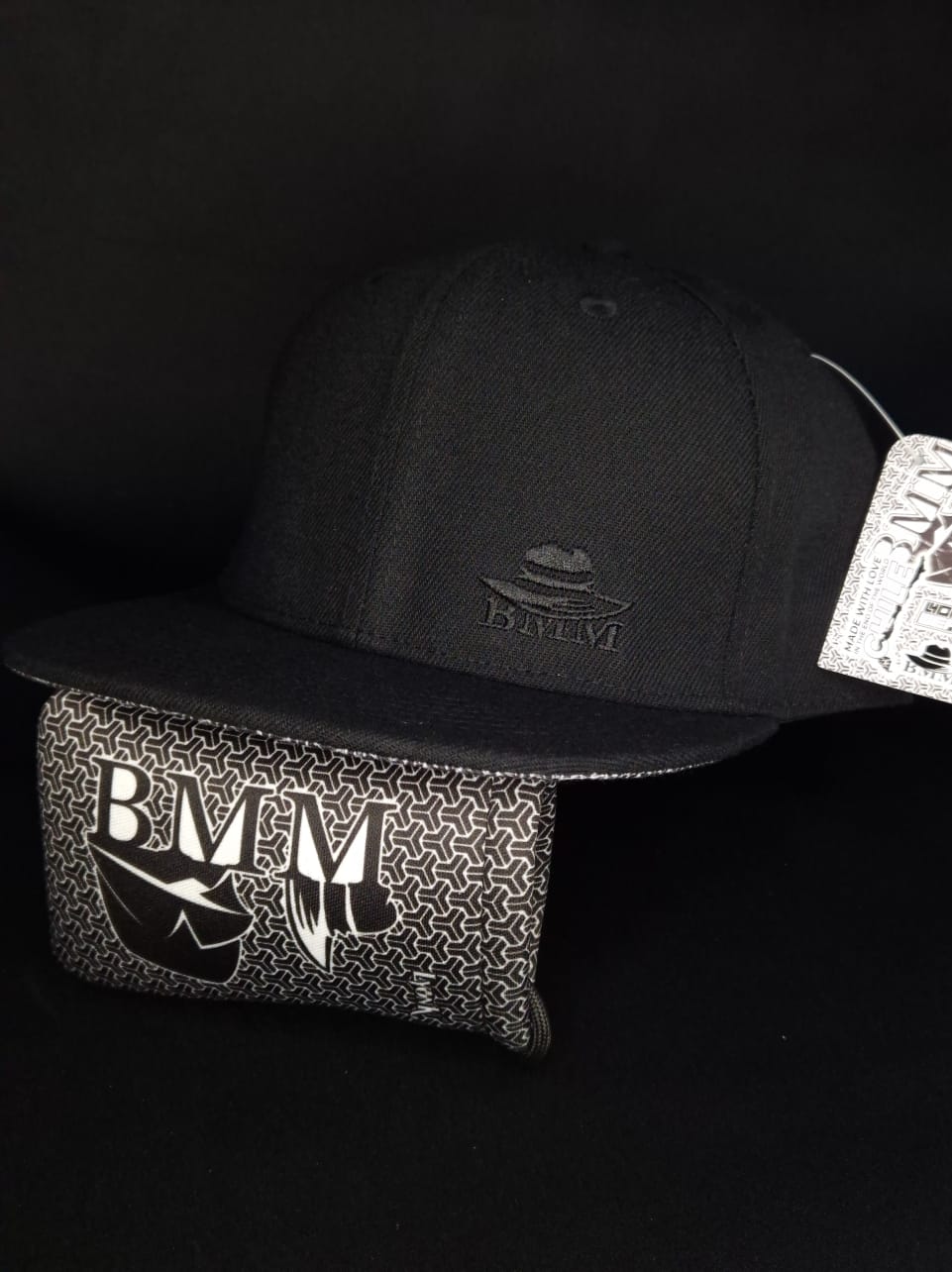 Snapback Minimalist Embroidery Black