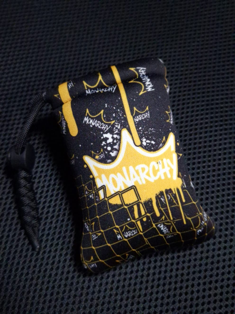 MONARCHY - POUCH - Urban Crowns Yellow