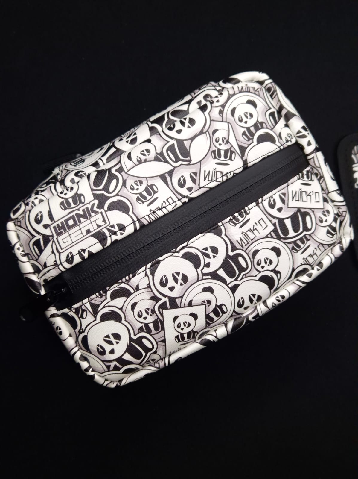 Ready to ship - Weekender - Stickerbomb Wick´D