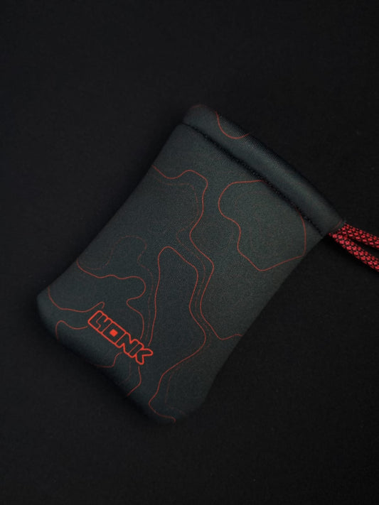 POUCH - RED TOPO