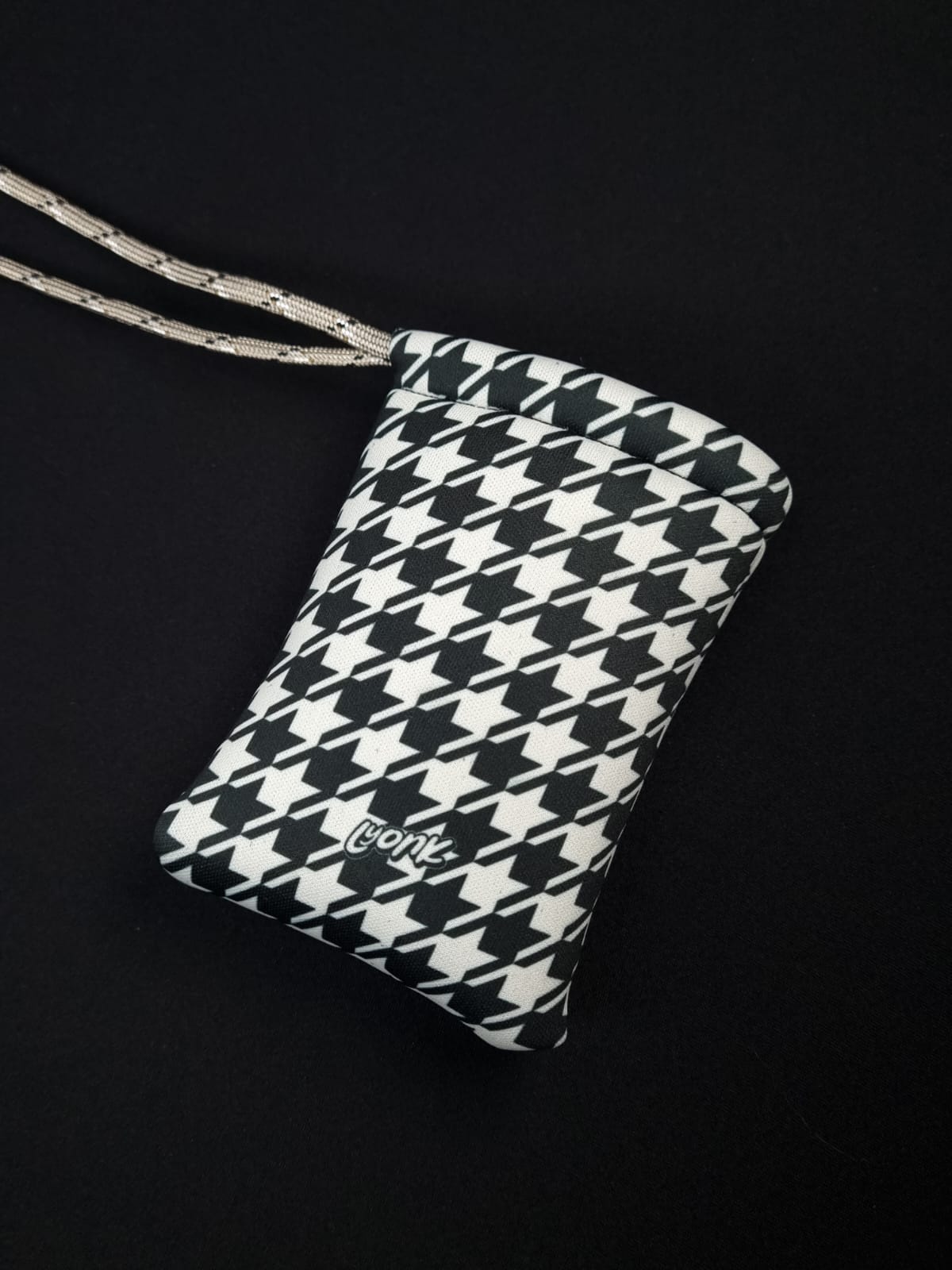 Pouch - Houndstooth - White Stardust